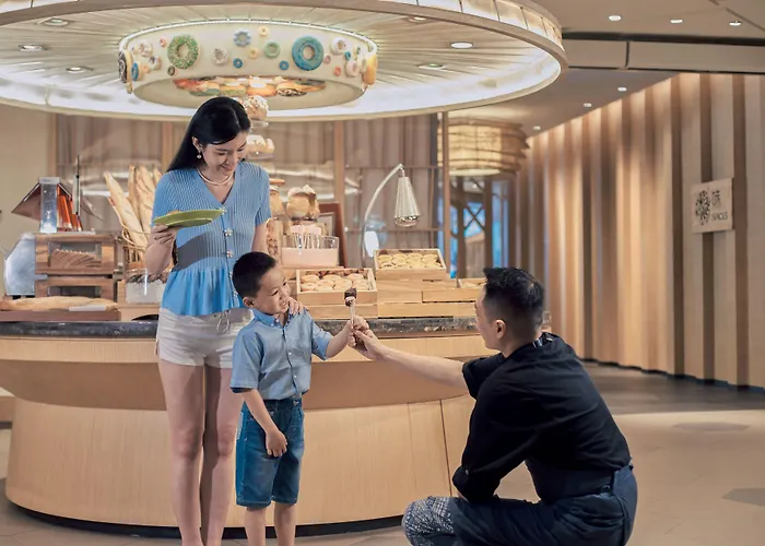 三亚海棠湾仁恒皇冠假日度假酒店
